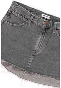 Wrangler - SPÓDNICA JEANSOWA WRANGLER RETRO SKIRT GREY MULES W241RJ24R 112127920. Materiał: jeans. Długość: krótkie. Styl: retro