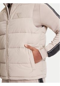 Guess Bezrękawnik Z5YL08 WGTN0 Beżowy Regular Fit. Kolor: beżowy. Materiał: syntetyk. Długość rękawa: bez rękawów