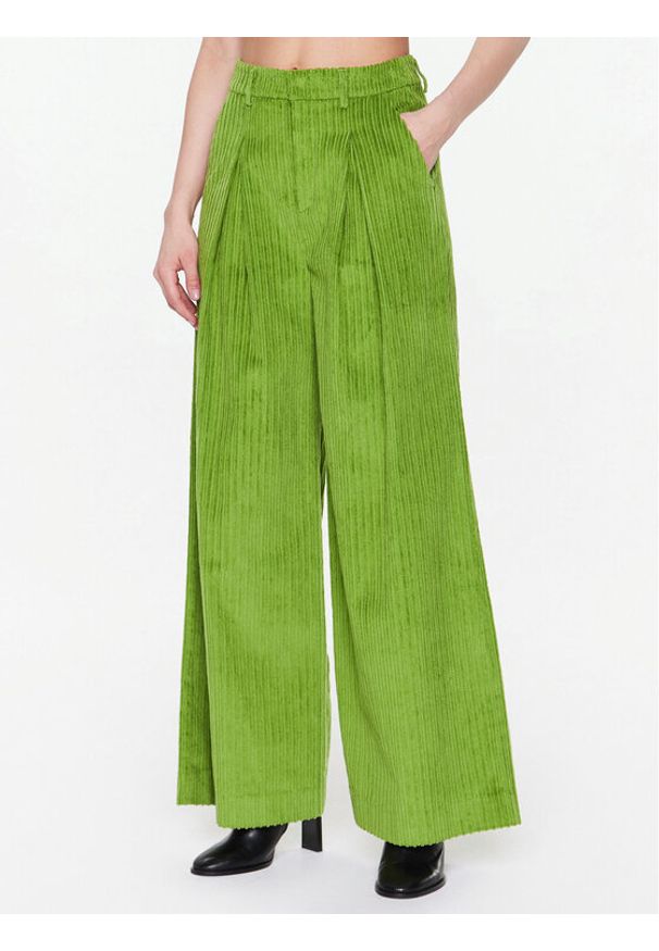 GESTUZ - Gestuz Spodnie materiałowe Megan 10906751 Zielony Relaxed Fit. Kolor: zielony. Materiał: bawełna