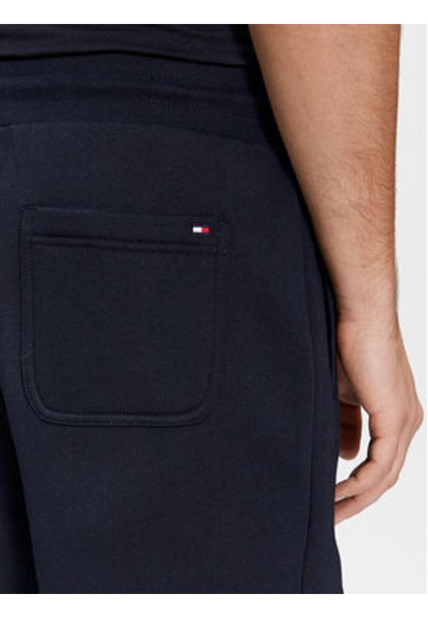TOMMY HILFIGER - Tommy Hilfiger Szorty sportowe Logo MW0MW34201 Granatowy Regular Fit. Kolor: niebieski. Materiał: bawełna, syntetyk. Styl: sportowy