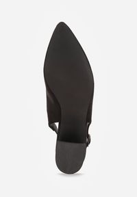 Born2be - Czarne Sandały Vices na Obcasie Bez Pięty ze Skórzaną Wkładką Ciariliana. Okazja: na co dzień. Zapięcie: sprzączka. Kolor: czarny. Materiał: skóra. Szerokość cholewki: normalna. Obcas: na obcasie. Styl: casual, elegancki, klasyczny. Wysokość obcasa: średni #6