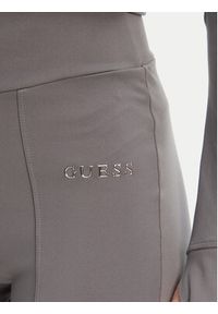 Guess Spodnie dresowe V5RB15 KCD02 Szary Regular Fit. Kolor: szary. Materiał: syntetyk #3