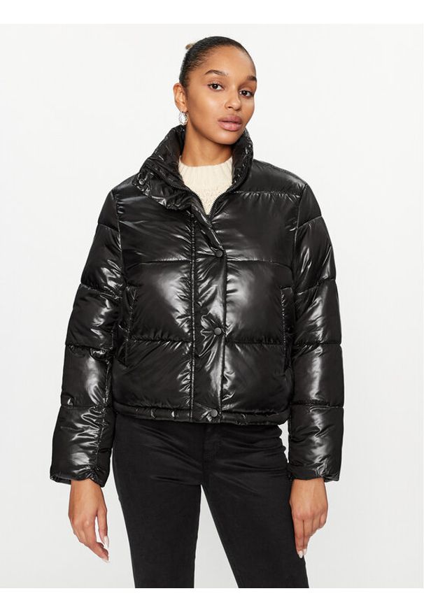 only - ONLY Kurtka puchowa 15292628 Czarny Regular Fit. Kolor: czarny. Materiał: syntetyk. Sezon: zima