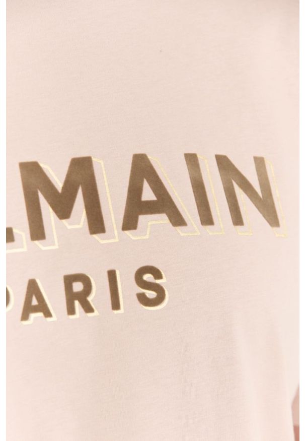 Balmain - BALMAIN Beżowy t-shirt z aksamitnym logo flock and foil. Kolor: beżowy