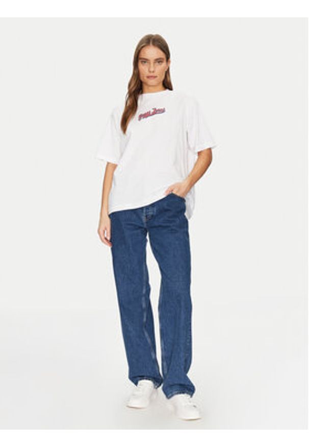 Guess Jeans T-Shirt W5GI29 K8HM0 Biały Regular Fit. Kolor: biały. Materiał: bawełna