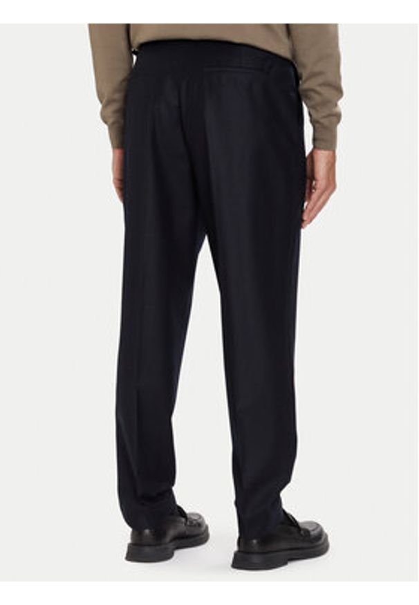 BOSS Chinosy C-Perino 50551829 Niebieski Tapered Fit. Kolor: niebieski. Materiał: wełna