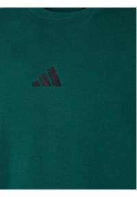 Adidas - adidas T-Shirt Essentials Small Logo JF1096 Zielony Regular Fit. Kolor: zielony. Materiał: bawełna #7