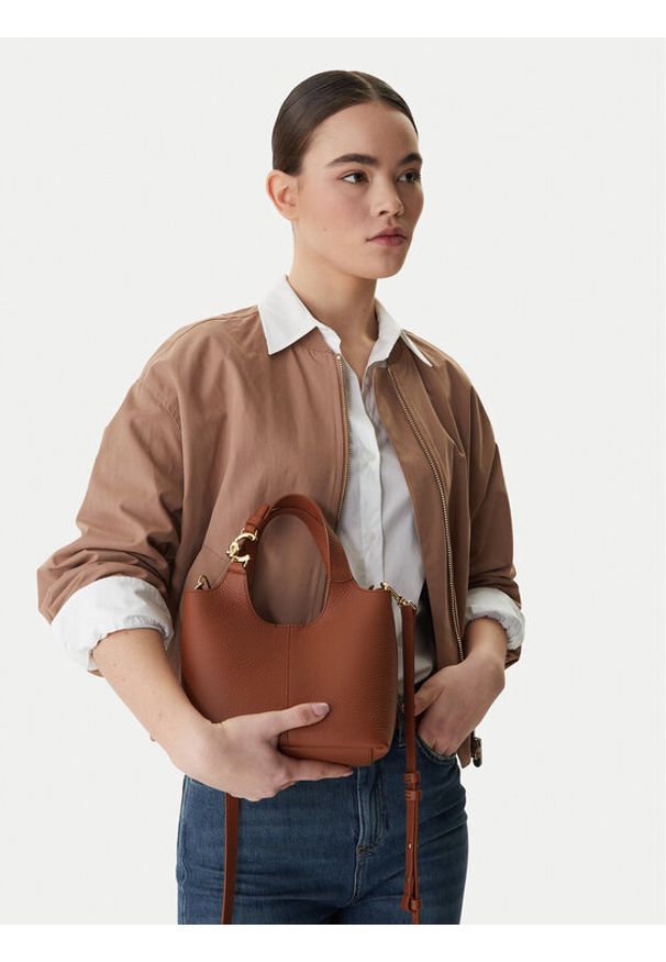Coccinelle Torebka SHA Coccinelle C-Easy E1 SHA 58 01 01 Brązowy. Kolor: brązowy. Materiał: skórzane