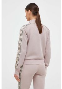 Guess bluza damska kolor beżowy z aplikacją. Okazja: na co dzień. Kolor: beżowy. Wzór: aplikacja. Styl: casual #3