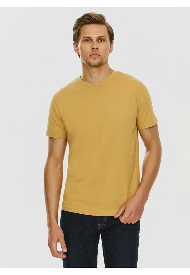 Pako Lorente - PAKO LORENTE – Bawełniany żółty t-shirt z okrągłym dekoltem. Okazja: na co dzień. Kolor: niebieski, żółty, czerwony. Materiał: bawełna. Styl: casual