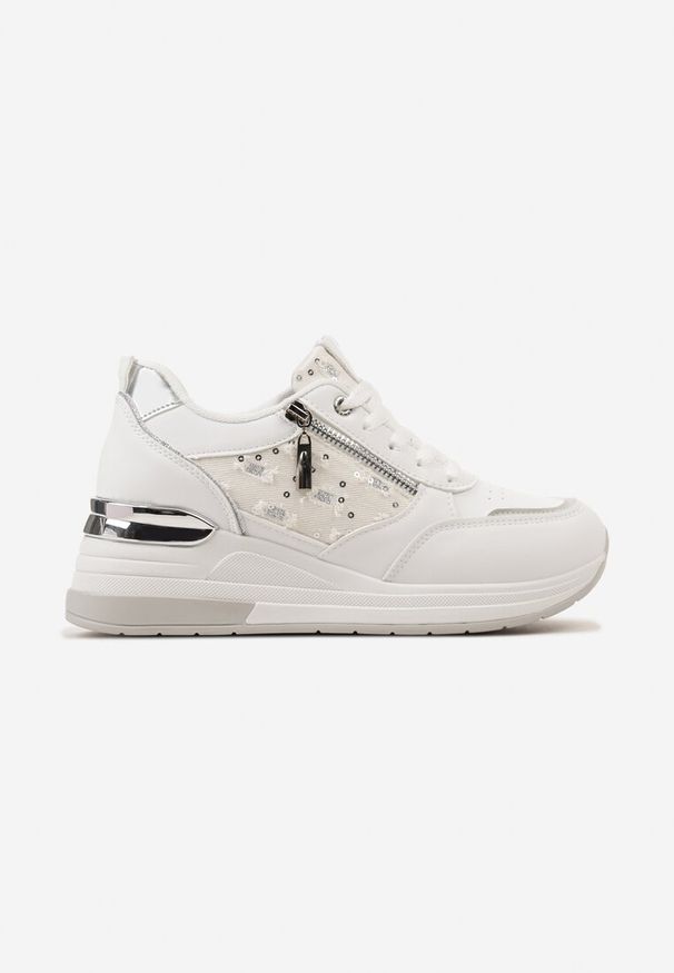 Born2be - Biało-Srebrne Sneakersy na Koturnie z Metaliczną Wstawką i Suwakiem Dalinxa. Okazja: na co dzień. Nosek buta: okrągły. Kolor: biały. Materiał: jeans. Wzór: aplikacja. Obcas: na koturnie