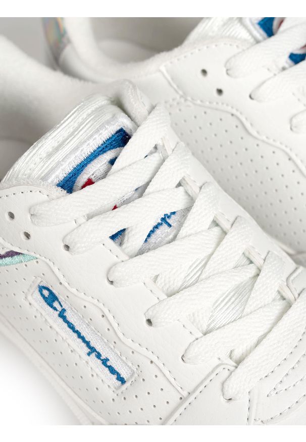 Champion Sneakersy "Arizona" | S10975 | Arizona | Kobieta | Biały. Kolor: biały. Materiał: materiał, skóra ekologiczna. Wzór: aplikacja