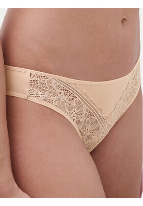 Chantelle Figi klasyczne Floral Touch C94230 Beżowy. Kolor: beżowy. Materiał: syntetyk
