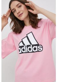 Adidas - adidas T-shirt bawełniany HC9184 kolor różowy. Okazja: na co dzień. Kolor: różowy. Materiał: bawełna. Wzór: nadruk. Styl: casual #2