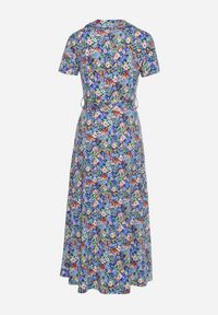 Born2be - Niebieska Koszulowa Sukienka z Krótkim Rękawem i Wiskozą na Guziki z Materiałowym Paskiem Dimiata. Typ kołnierza: kołnierzyk klasyczny. Kolor: niebieski. Materiał: wiskoza, materiał. Długość rękawa: krótki rękaw. Wzór: kwiaty. Typ sukienki: koszulowe. Styl: klasyczny #5