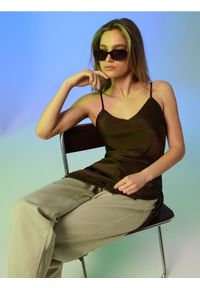 Sinsay - Jeansy jogger balloon z efektem sprania z lyocellem - zielony. Kolor: zielony #1