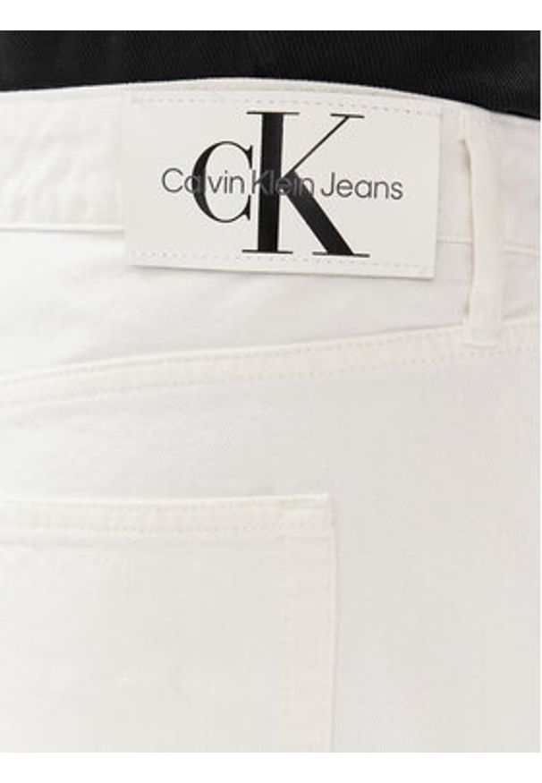 Calvin Klein Jeans Jeansy 90's J30J325580 Biały Straight Fit. Kolor: biały