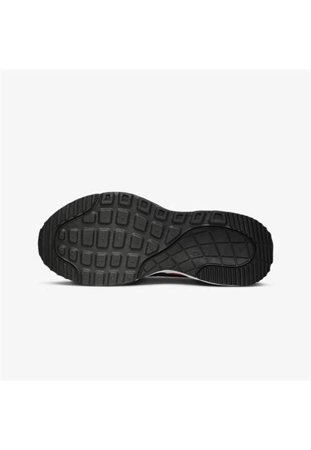 Buty do biegania dla dzieci Nike Air Max Systm Se Bg. Zapięcie: sznurówki. Kolor: wielokolorowy, czarny. Materiał: guma, materiał, skóra, tkanina. Szerokość cholewki: normalna. Model: Nike Air Max