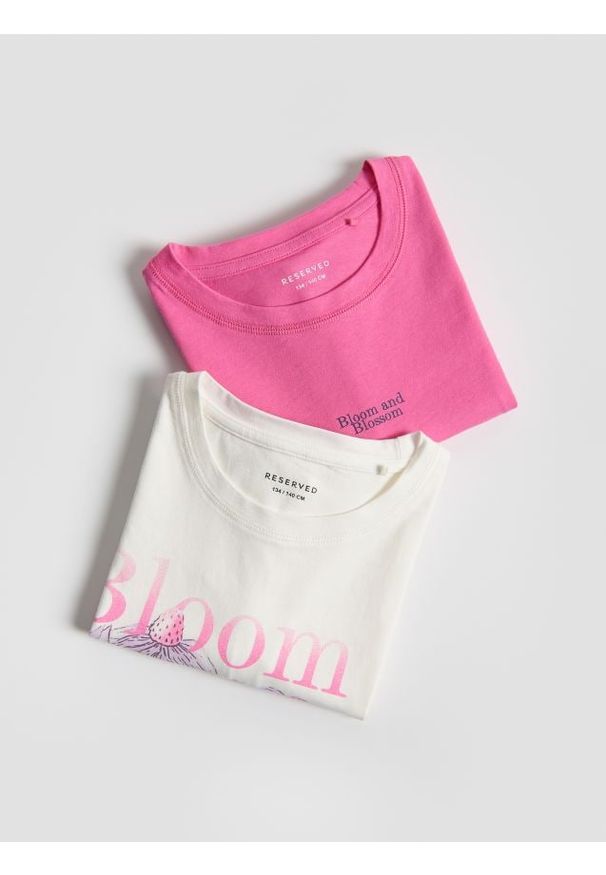 Reserved - Luźny t-shirt z nadrukiem 2 pack - wielobarwny. Materiał: bawełna. Wzór: nadruk