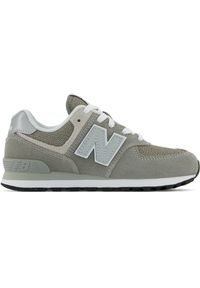 Buty dziecięce New Balance PC574EVG – szare. Okazja: na uczelnię, na co dzień. Kolor: szary. Materiał: guma, syntetyk, zamsz, materiał. Szerokość cholewki: normalna. Model: New Balance 574. Sport: turystyka piesza