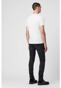 AllSaints – T-shirt TONIC V-NECK MD001M. Okazja: na co dzień. Kolor: biały. Wzór: aplikacja. Styl: casual #3