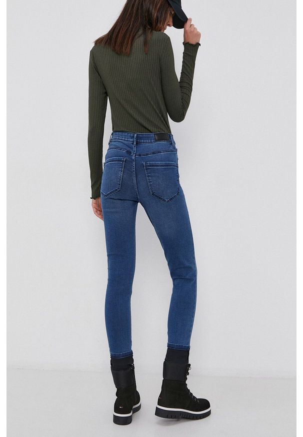 Vero Moda Jeansy damskie high waist. Stan: podwyższony. Kolor: niebieski
