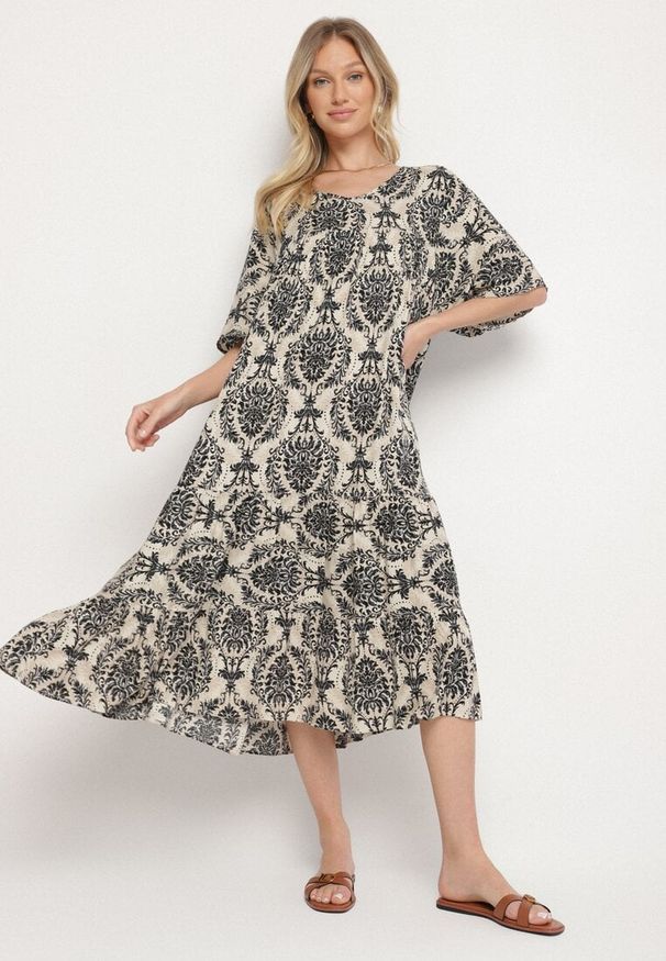 Born2be - Czarna Sukienka z Bawełną w Abstrakcyjny Wzór Filindela. Okazja: na spacer, na co dzień. Kolor: czarny. Materiał: bawełna. Wzór: aplikacja. Styl: klasyczny, casual, elegancki