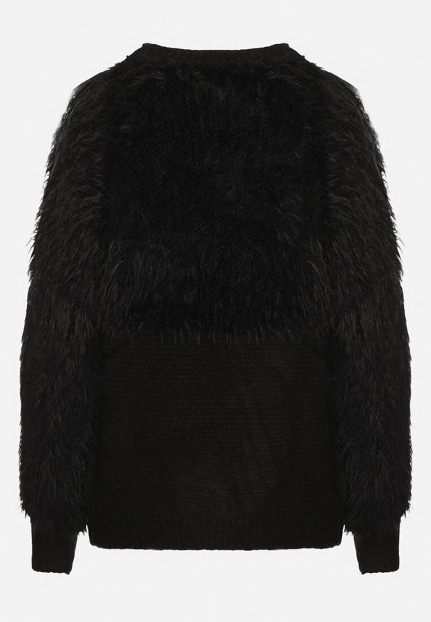 Born2be - Czarny Sweter z Puszystymi Piórkami i Kwiatkami Arrgelia. Okazja: na randkę. Kolekcja: plus size. Kolor: czarny. Materiał: jeans. Długość rękawa: długi rękaw. Długość: długie. Wzór: kwiaty