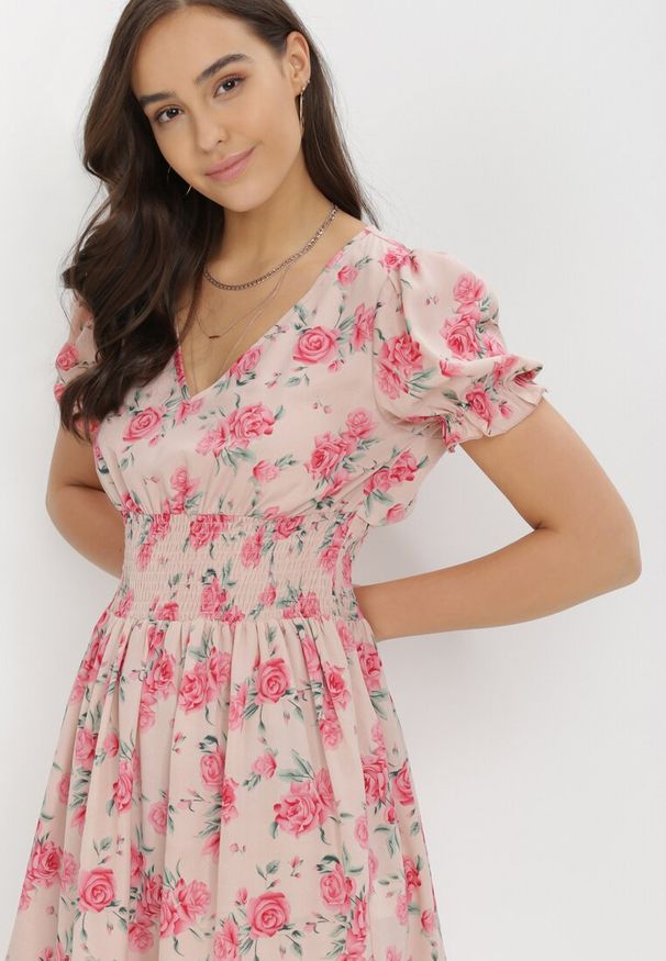 Born2be - Różowa Sukienka Aethiliana. Kolor: różowy. Długość rękawa: krótki rękaw. Długość: mini