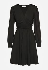 Renee - Czarna Sukienka z Wiskozą o Rozkloszowanym Kroju Selaitea. Okazja: na randkę. Typ kołnierza: dekolt w serek. Kolor: czarny. Materiał: wiskoza. Styl: elegancki #4