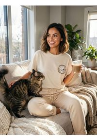 Sinsay - Bawełniana koszulka z nadrukiem na plecach Peanuts - kremowy. Kolor: kremowy. Materiał: bawełna. Wzór: nadruk #1