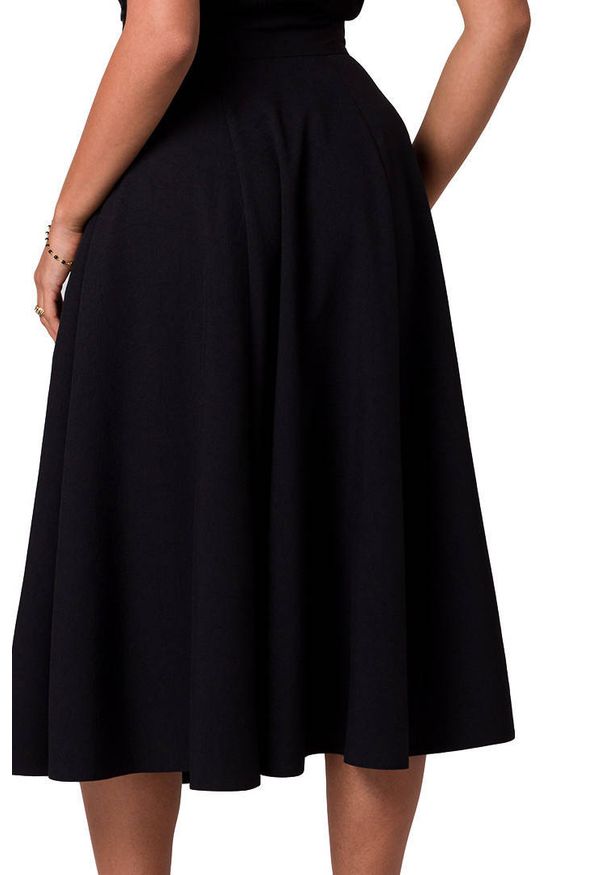 BeWear - Rozkloszowana spódnica z wysokim stanem i kieszeniami czarna. Stan: podwyższony. Kolor: czarny. Styl: elegancki