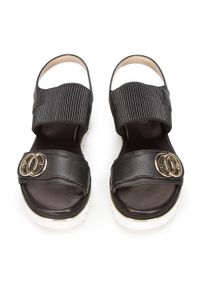 Wittchen - Damskie sandały skórzane z grubą gumką. Nosek buta: okrągły. Zapięcie: pasek. Kolor: czarny. Materiał: skóra. Wzór: aplikacja. Sezon: wiosna, lato. Obcas: na platformie. Styl: elegancki #5