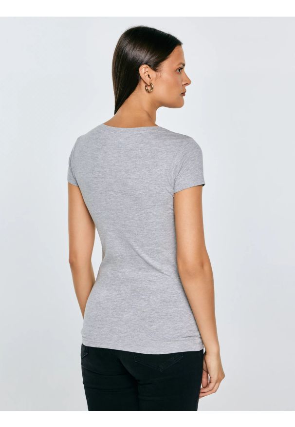 Big-Star - Koszulka damska gładka szara Classic 991. Kolor: szary. Materiał: materiał, bawełna, elastan, wiskoza. Długość rękawa: krótki rękaw. Długość: krótkie. Wzór: gładki. Styl: klasyczny, elegancki