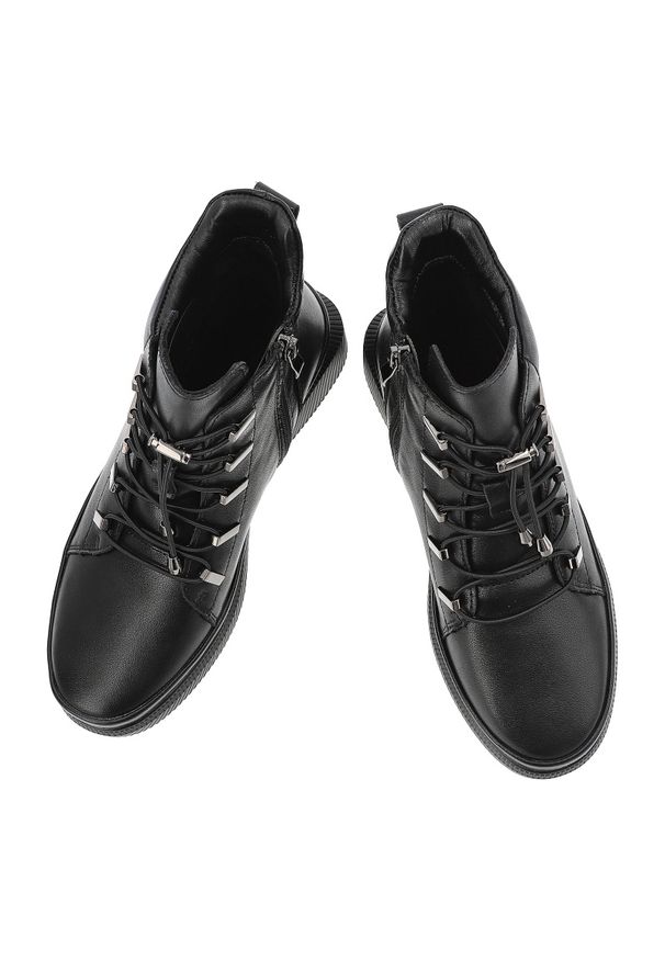 Czarne Botki Filippo Modne Buty Damskie. Zapięcie: sznurówki. Kolor: czarny. Materiał: jeans. Szerokość cholewki: normalna. Wzór: aplikacja. Styl: elegancki, sportowy