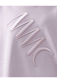 MMC STUDIO - Liliowa bluza z logo Label. Kolor: różowy, wielokolorowy, fioletowy. Materiał: bawełna, jeans. Długość rękawa: długi rękaw. Długość: długie. Wzór: haft, aplikacja