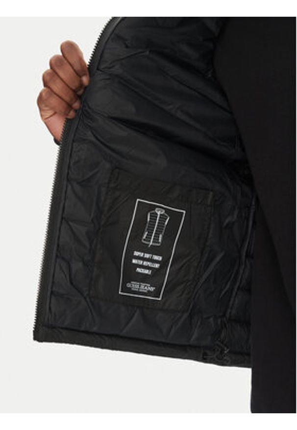 Guess Jeans Bezrękawnik M5RN55 WHAB2 Czarny Regular Fit. Kolor: czarny. Materiał: syntetyk. Długość rękawa: bez rękawów