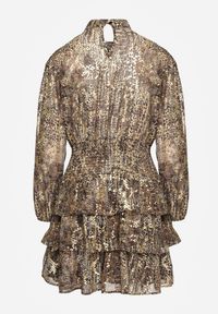 Renee - Brązowa Koktajlowa Panterkowa Sukienka z Gumkami w Pasie Ozdobiona Falbankami Quinthelia. Okazja: na co dzień. Typ kołnierza: kołnierz z falbankami. Kolor: brązowy. Wzór: aplikacja. Typ sukienki: proste. Styl: wizytowy #2