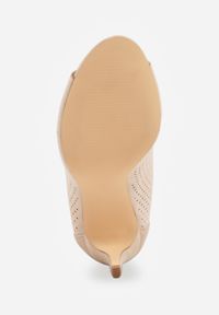 Born2be - Beżowe Ażurowe Sandały Vices na Szpilce Selianna. Okazja: na co dzień. Nosek buta: otwarty. Kolor: beżowy. Materiał: jeans. Wzór: ażurowy. Obcas: na szpilce. Styl: wizytowy, casual, klasyczny. Wysokość obcasa: średni #7