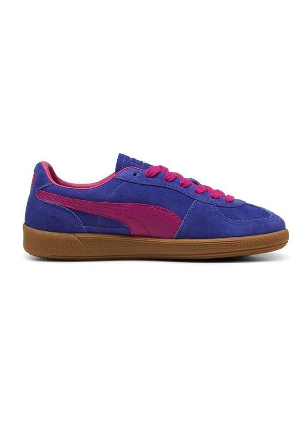 Buty do chodzenia damskie Puma 21 Palermo. Kolor: fioletowy, wielokolorowy, różowy. Materiał: zamsz. Szerokość cholewki: normalna. Sport: turystyka piesza