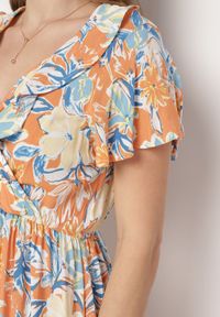 Born2be - Beżowo-Niebieska Sukienka z Wiskozy z Gumką w Pasie z Kopertowym Dekoltem i Falbanką Wondria. Kolor: beżowy. Materiał: wiskoza. Typ sukienki: kopertowe #3