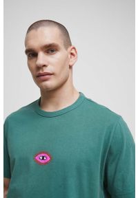 medicine - Medicine t-shirt bawełniany męski kolor zielony z nadrukiem. Kolor: zielony. Materiał: bawełna. Długość rękawa: krótki rękaw. Długość: krótkie. Wzór: nadruk. Styl: klasyczny #4