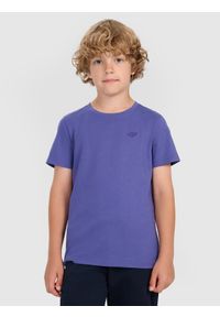 4f - 4F T-shirt oversize gładki chłopięcy - niebieski 134 (8-9 lat). Okazja: na co dzień. Kolor: niebieski. Materiał: dzianina, jersey, bawełna. Długość rękawa: krótki rękaw. Długość: krótkie. Wzór: gładki. Sezon: lato. Styl: casual, klasyczny, sportowy #1