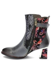Niebieskie Botki Laura Vita Gustowne Buty Na Obcasie. Zapięcie: sprzączka. Kolor: niebieski. Materiał: skóra. Wzór: kwiaty, aplikacja. Obcas: na obcasie. Styl: elegancki. Wysokość obcasa: średni #4
