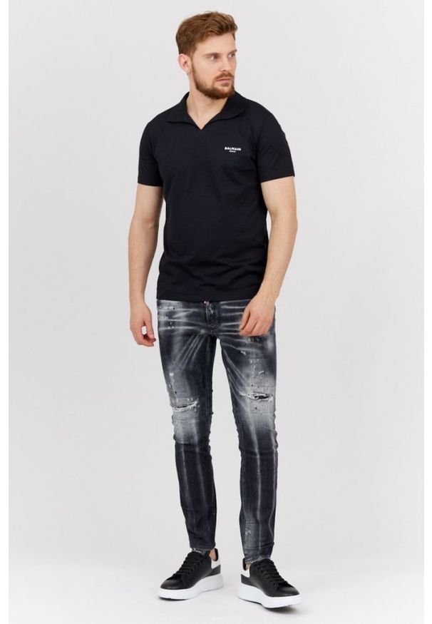 Balmain - BALMAIN Czarna męska koszulka polo z aksamitnym logo, Rozmiar S. Typ kołnierza: polo. Kolor: czarny