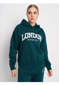 Sinsay - Bluza z napisem - zielony. Kolor: zielony. Wzór: napisy