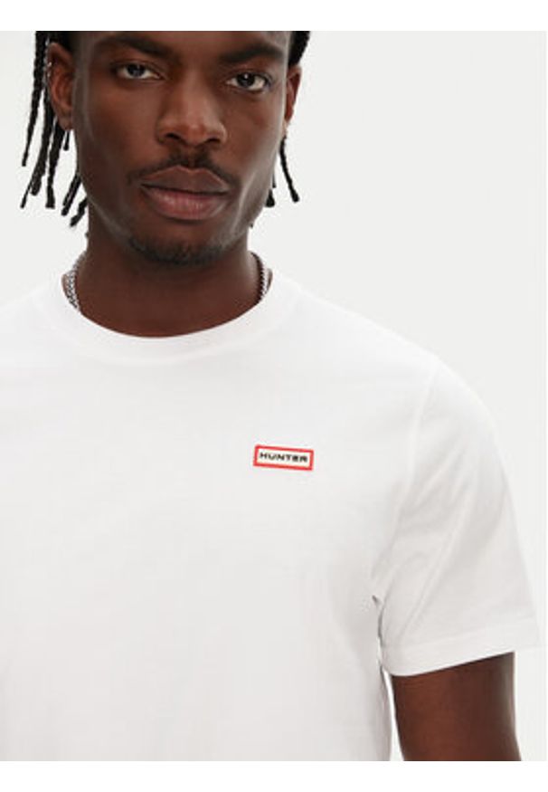 Hunter T-Shirt Raasay Graphic HARM0034251 Biały Regular Fit. Kolor: biały. Materiał: bawełna