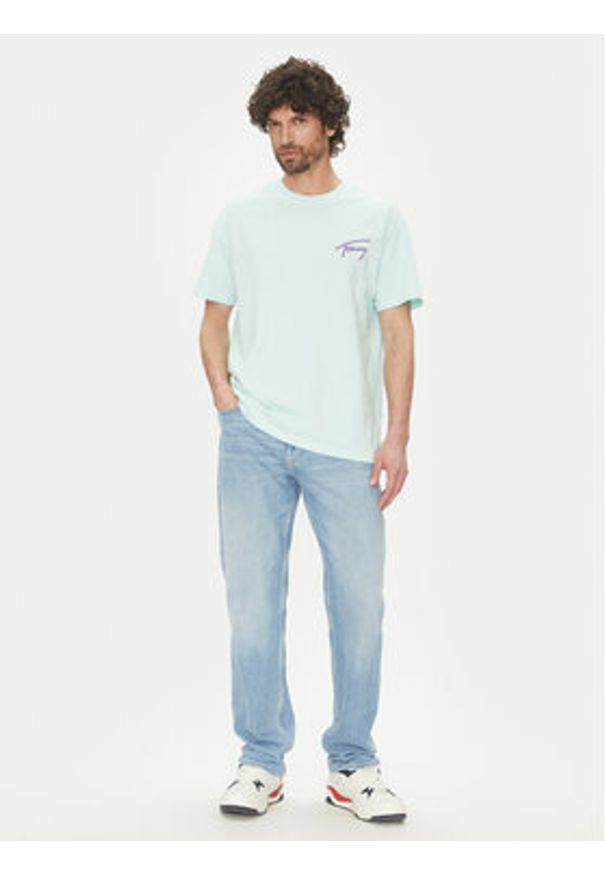 Tommy Jeans T-Shirt Faded Graphic DM0DM20768 Zielony Relaxed Fit. Kolor: zielony. Materiał: bawełna
