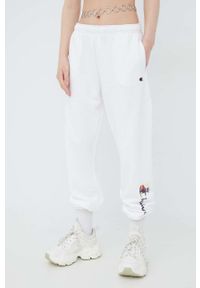 Champion spodnie dresowe damskie kolor biały z aplikacją. Kolor: biały. Materiał: dresówka. Wzór: aplikacja