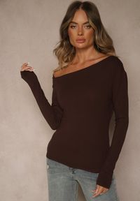 Renee - Brązowa Bluzka z Wiskozy z Dekoltem o Asymetrycznym Kroju Emmea. Kolor: brązowy. Materiał: wiskoza. Styl: klasyczny #4